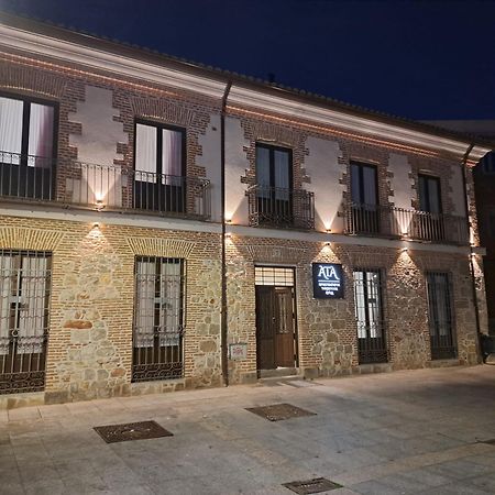 Apartamentos Turisticos Avila Puerta De Los Leales 1-2 Buitenkant foto