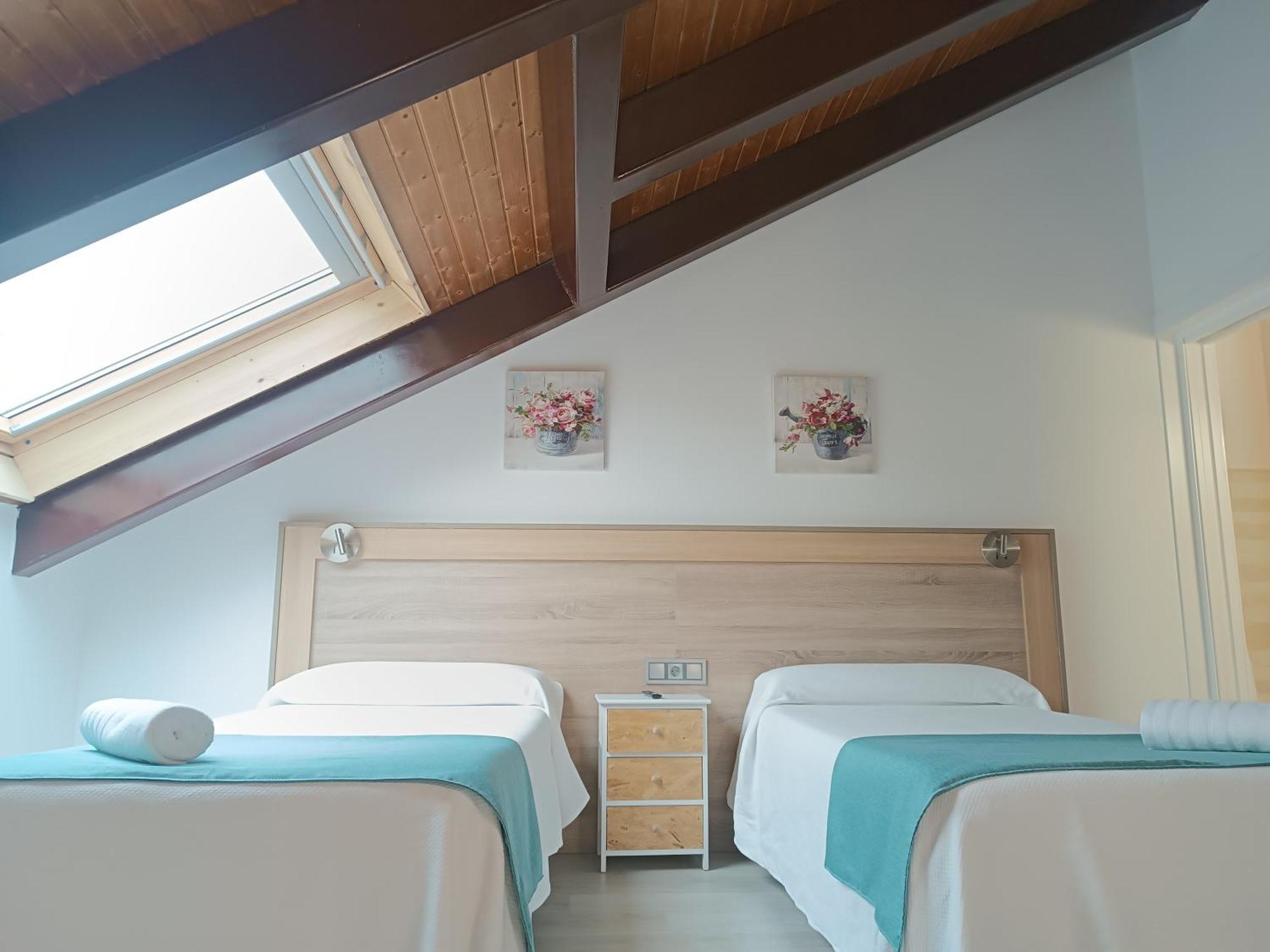 Apartamentos Turisticos Avila Puerta De Los Leales 1-2 Buitenkant foto